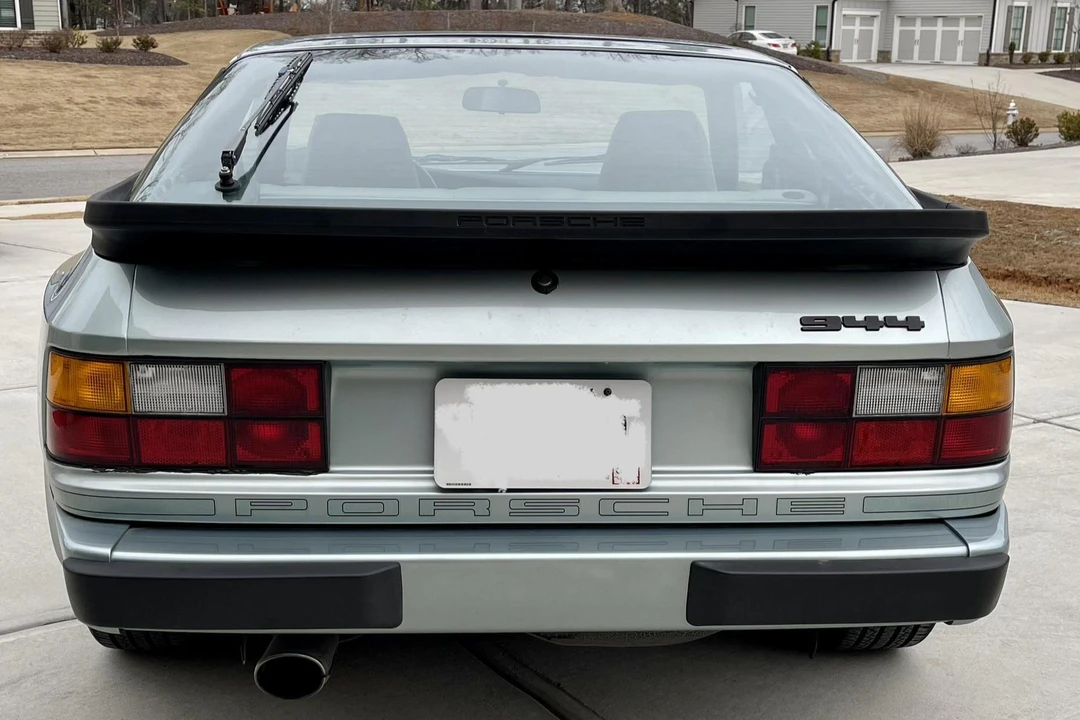 1985 Porsche 944 - Image 5 of 31
