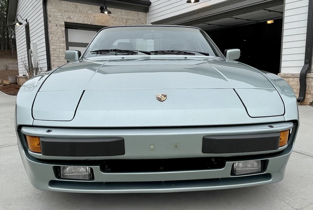 1985 Porsche 944 - Image 9 of 31