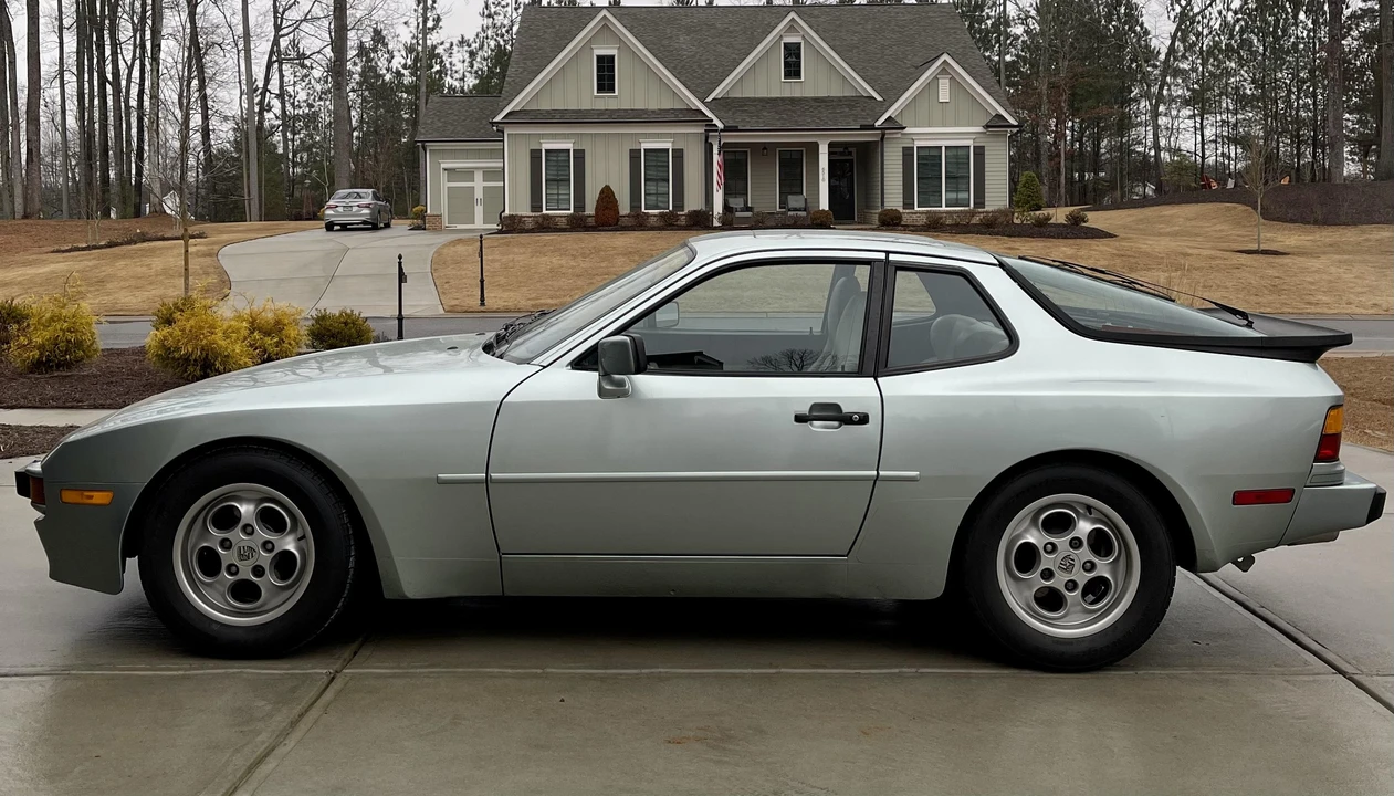 1985 Porsche 944 - Image 17 of 31