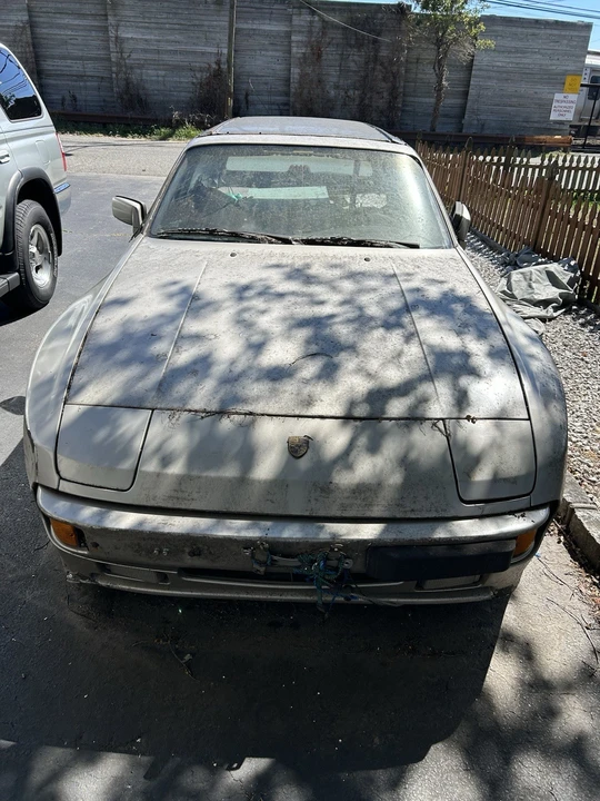 1985 Porsche 944 - Image 5 of 11