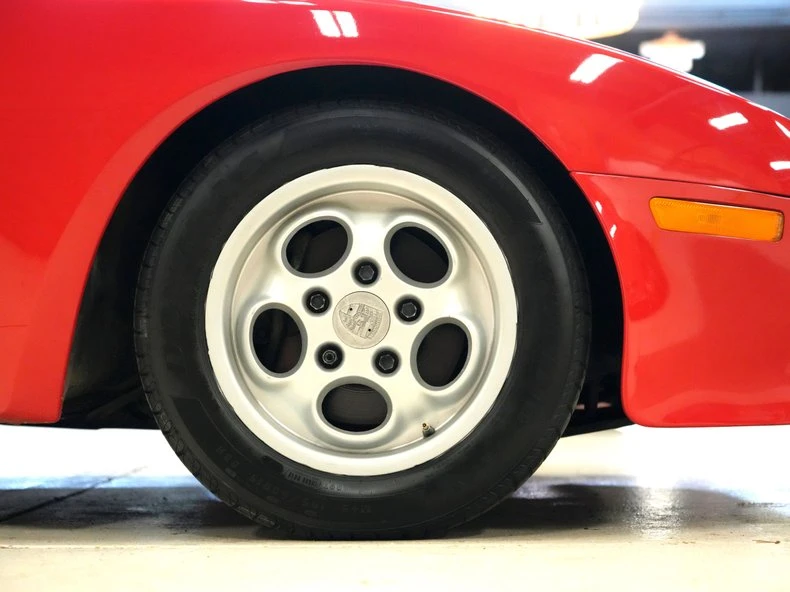 1985 Porsche 944 - Image 18 of 31