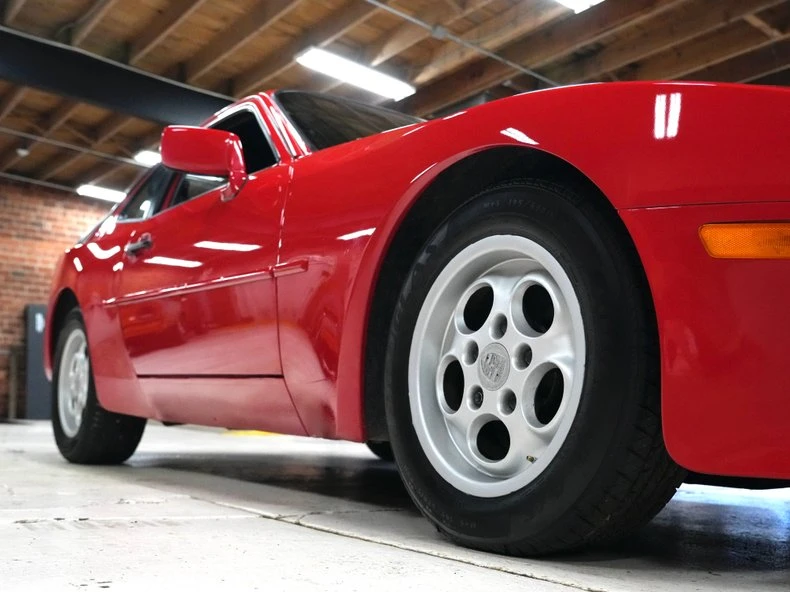 1985 Porsche 944 - Image 23 of 31