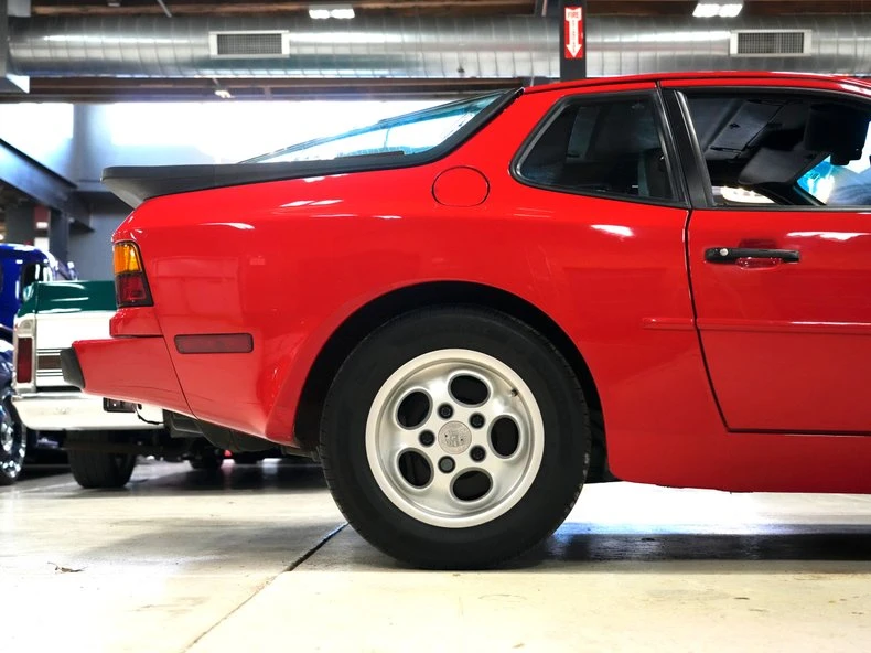 1985 Porsche 944 - Image 20 of 31