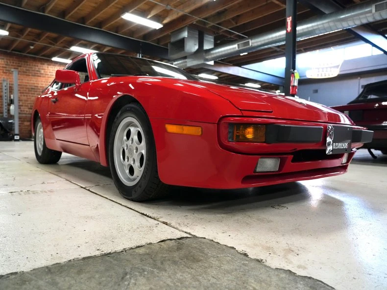 1985 Porsche 944 - Image 14 of 31