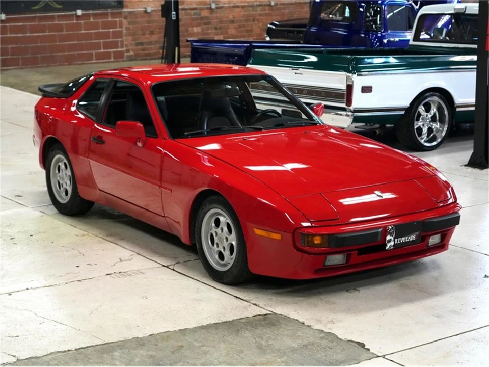 1985 Porsche 944 - Image 15 of 31