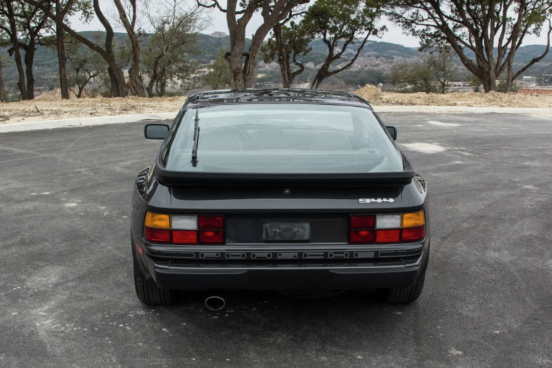 1985 Porsche 944 - Image 21 of 31