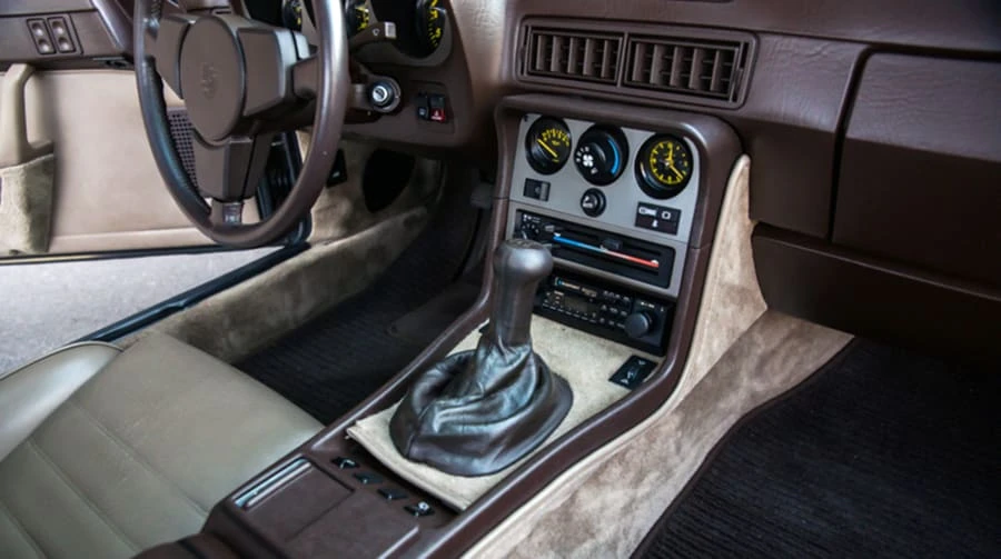 1985 Porsche 944 - Image 6 of 12