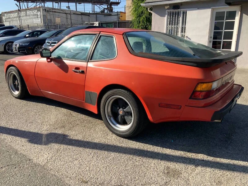 1985 Porsche 944 - Image 5 of 15