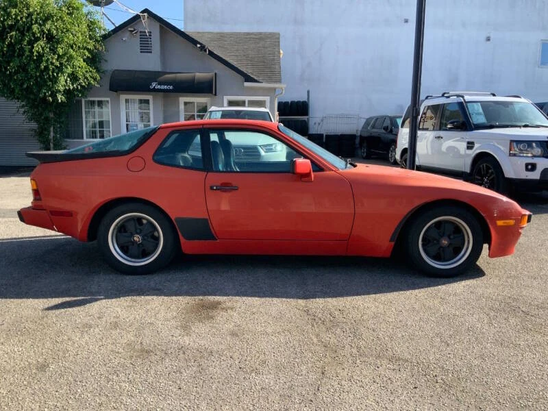 1985 Porsche 944 - Image 2 of 15