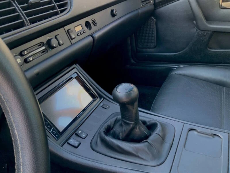 1985 Porsche 944 - Image 11 of 15