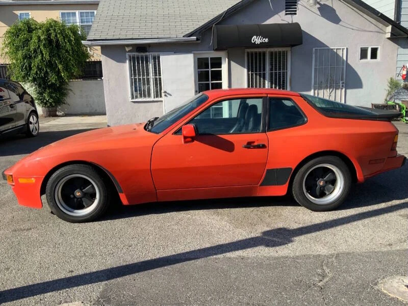 1985 Porsche 944 - Image 6 of 15