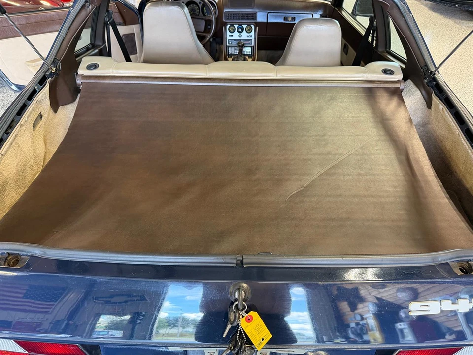 1985 Porsche 944 - Image 11 of 26