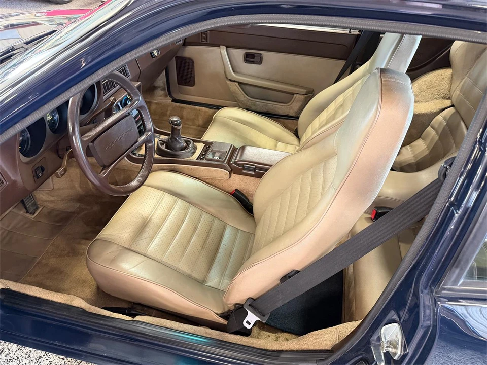 1985 Porsche 944 - Image 12 of 26