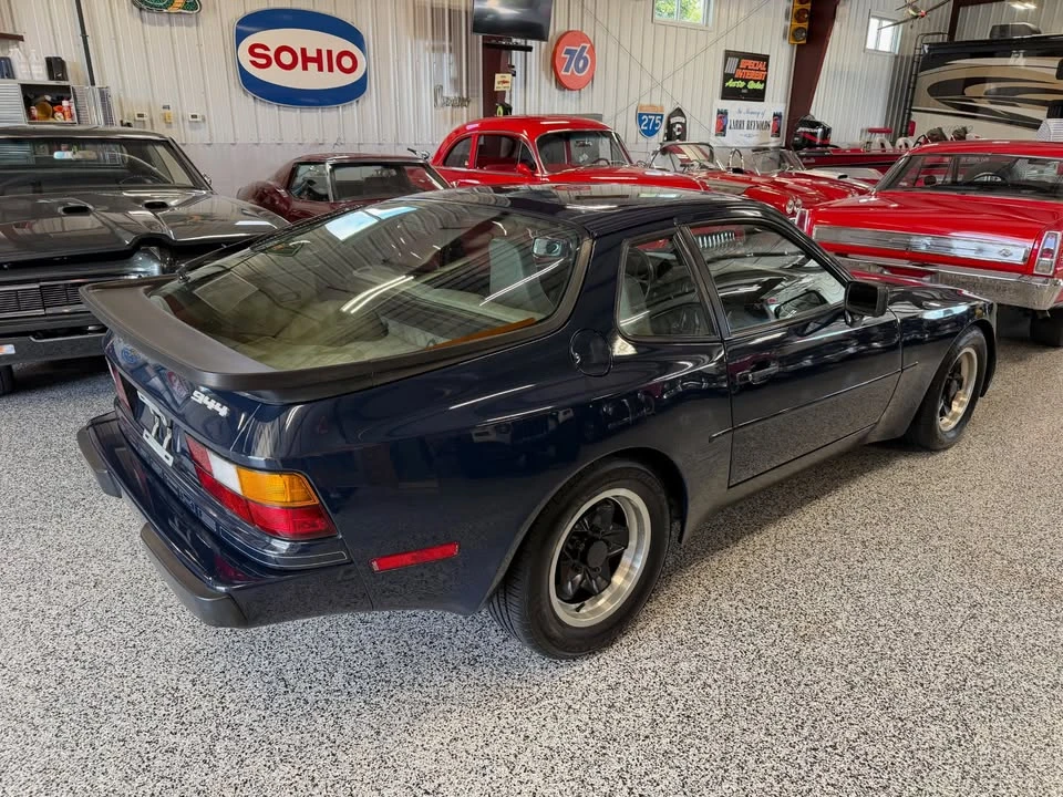 1985 Porsche 944 - Image 3 of 20
