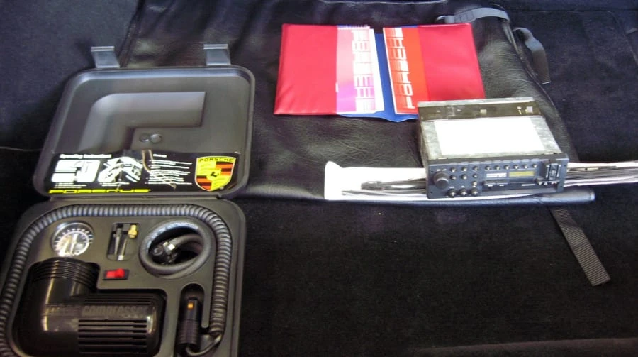 1985 Porsche 944 - Image 11 of 12