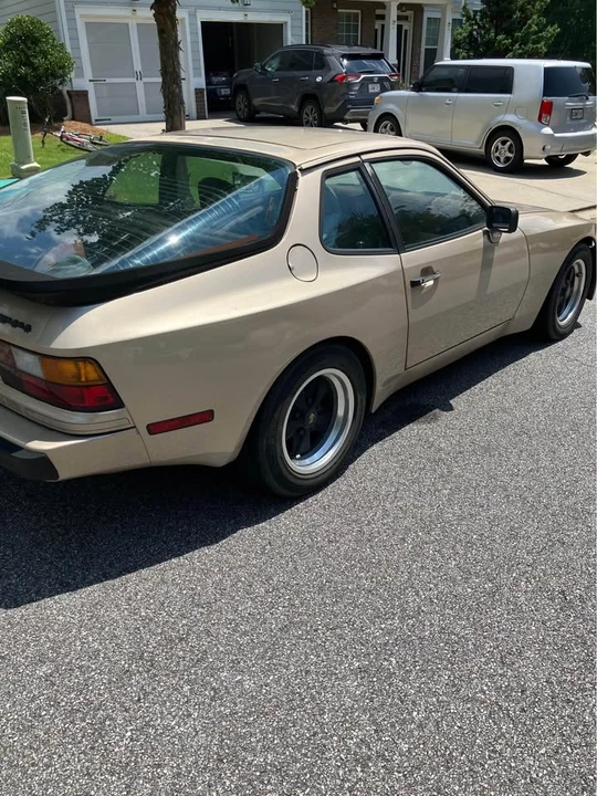 1985 Porsche 944 - Image 4 of 12