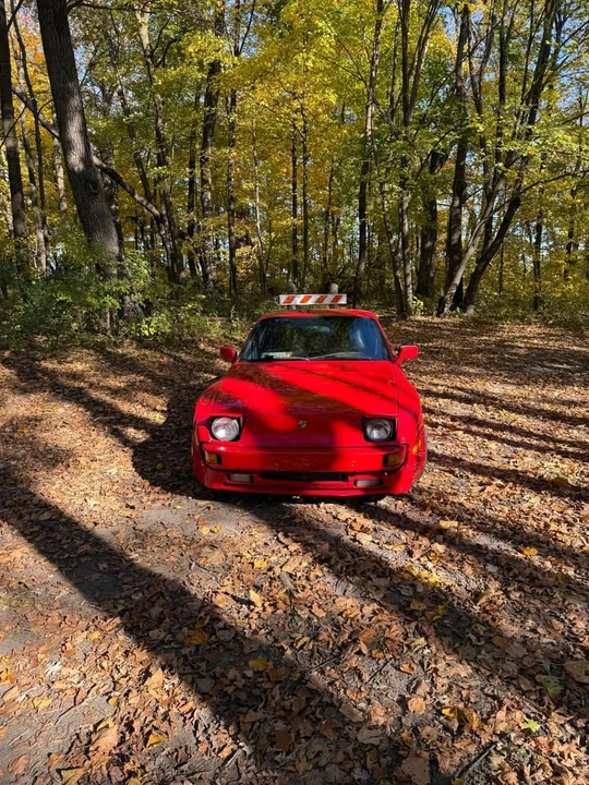 1985 Porsche 944 - Image 2 of 7
