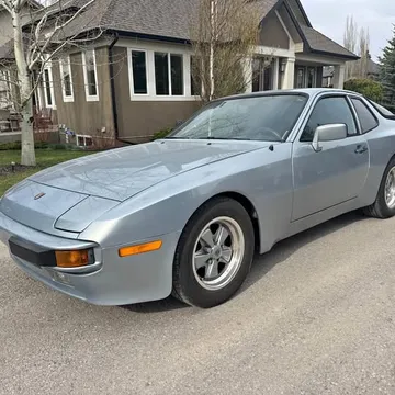 1985 Porsche 944 Coupe