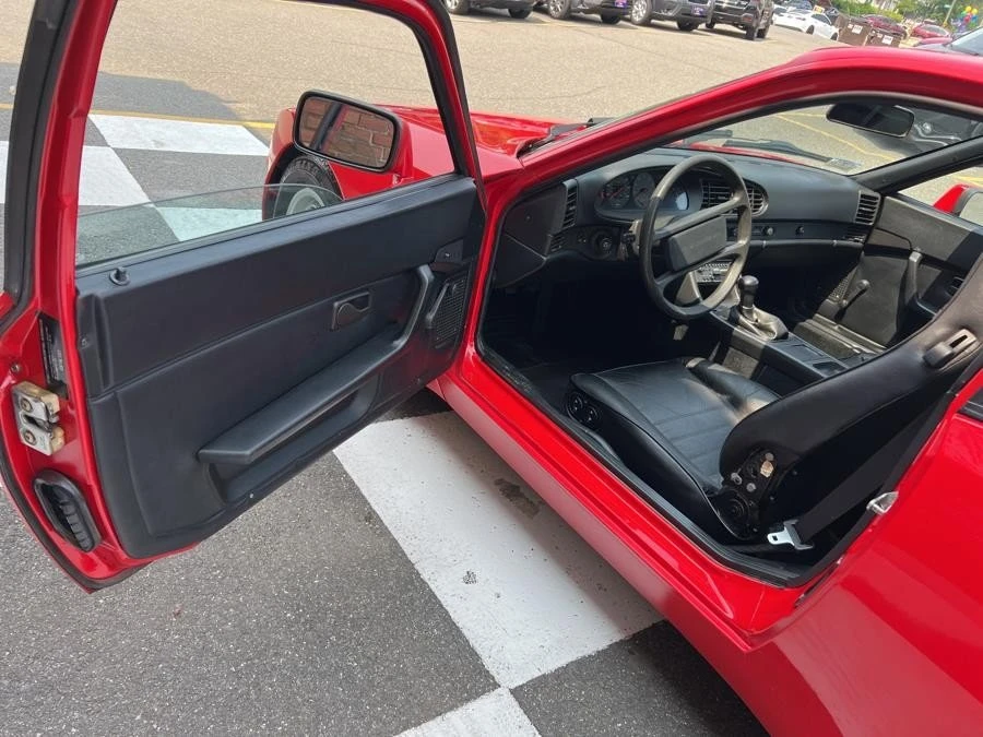 1985 Porsche 944 - Image 16 of 20