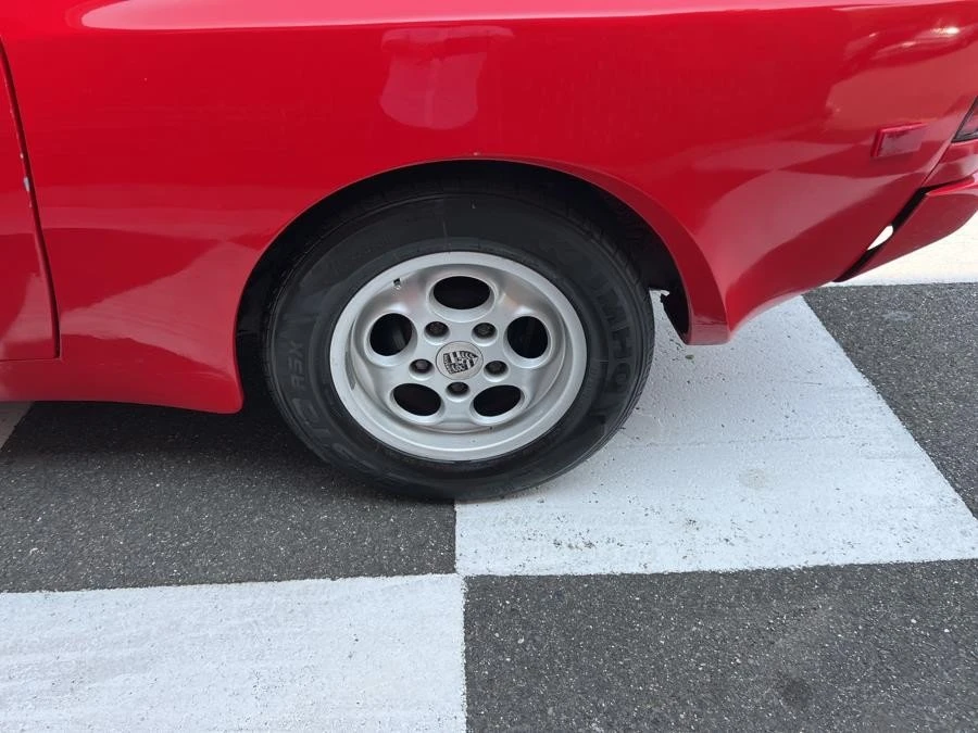 1985 Porsche 944 - Image 15 of 20