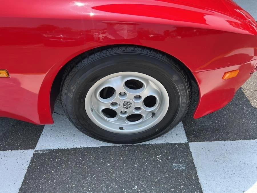 1985 Porsche 944 - Image 13 of 20