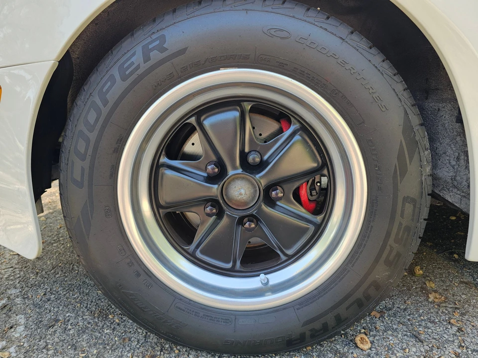 1985 Porsche 944 - Image 20 of 31