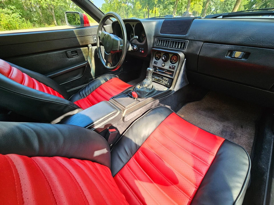1985 Porsche 944 - Image 23 of 31