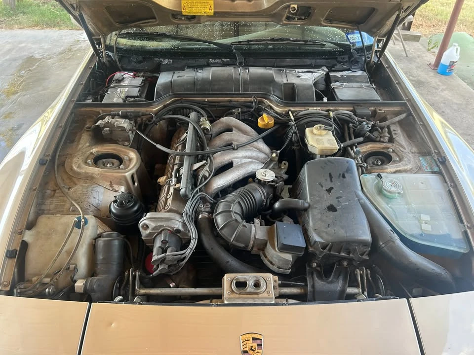 1985 Porsche 944 - Image 4 of 4