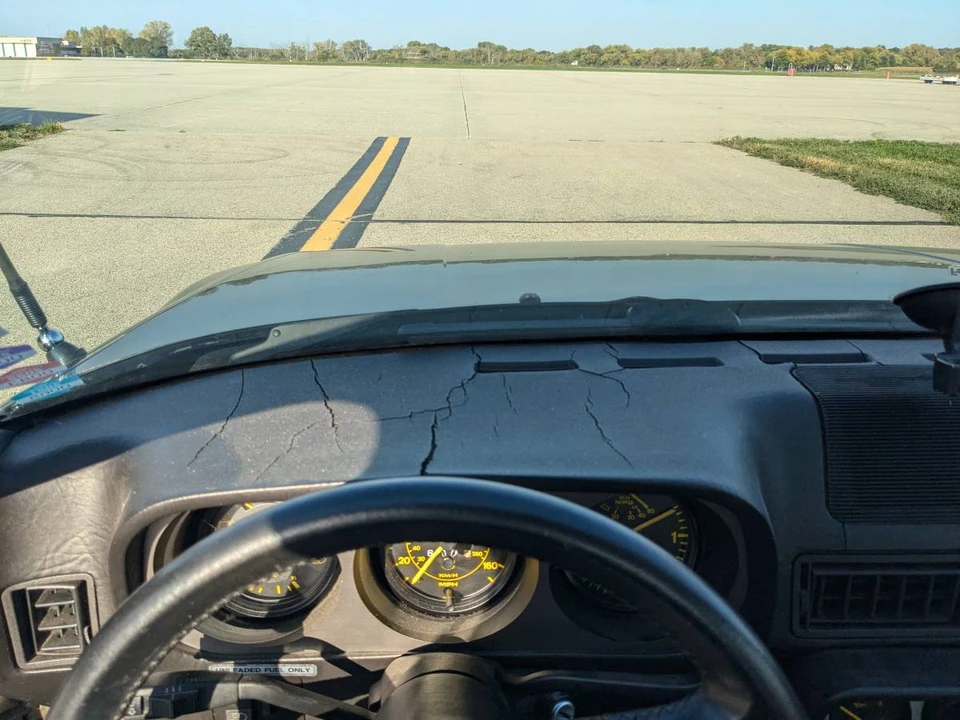 1985 Porsche 944 - Image 6 of 11