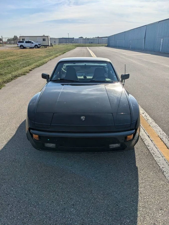 1985 Porsche 944 - Image 3 of 11