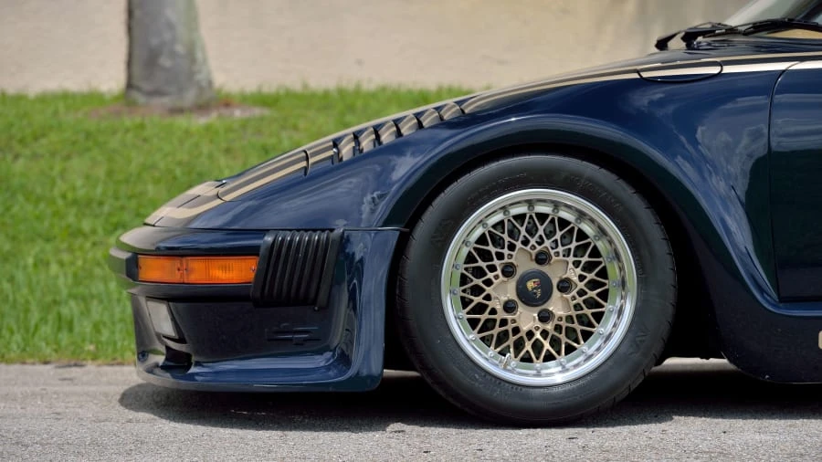 1985 Porsche 934 & 935 - Image 11 of 20