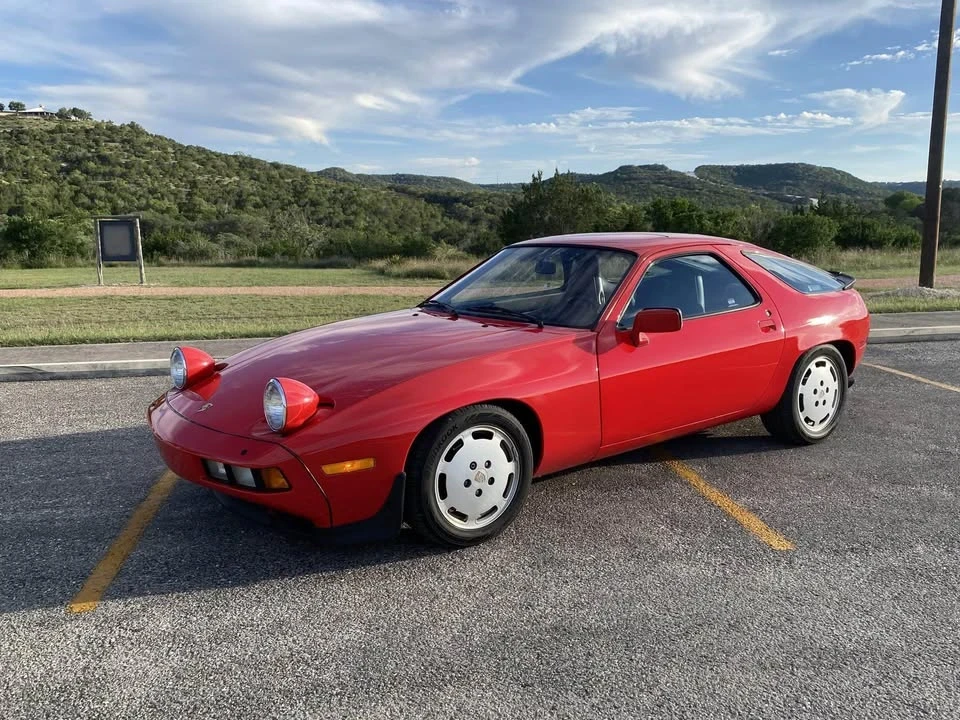 1985 Porsche 928 - Image 2 of 13