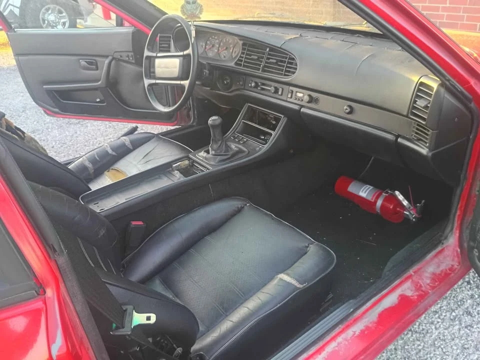 1985 Porsche 944 - Image 7 of 7