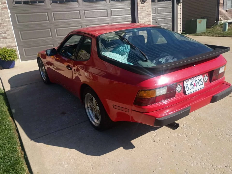 1985 Porsche 944 - Image 2 of 7
