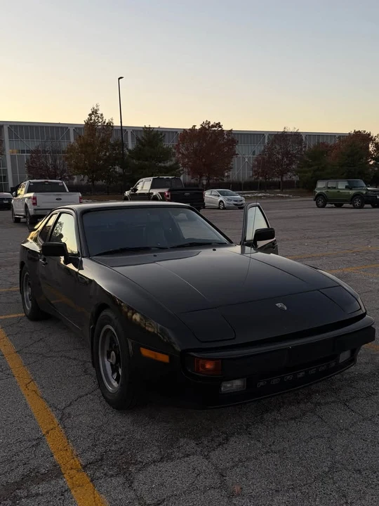 1985 Porsche 944 - Image 4 of 4