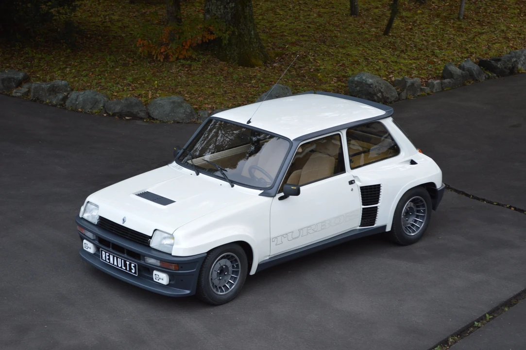 1985 Renault 5 Turbo 2 - Image 10 of 16