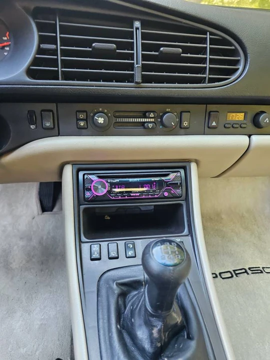 1985 Porsche 944 - Image 17 of 23