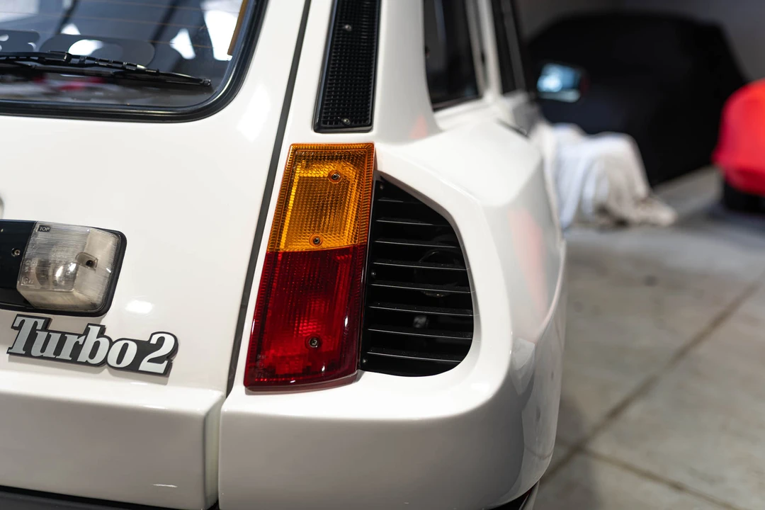 1985 Renault 5 Turbo 2 - Image 16 of 31