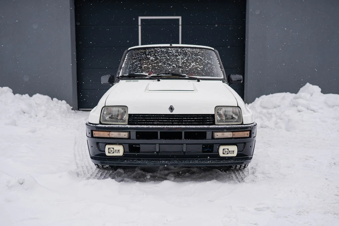 1985 Renault 5 Turbo 2 - Image 2 of 31