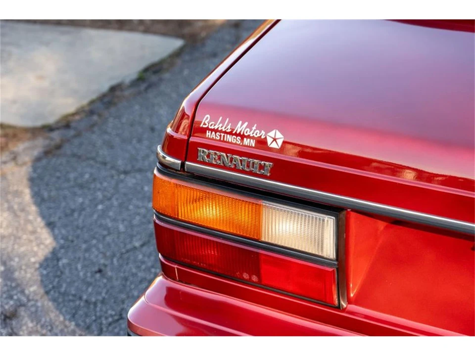 1985 Renault Alliance - Image 10 of 31