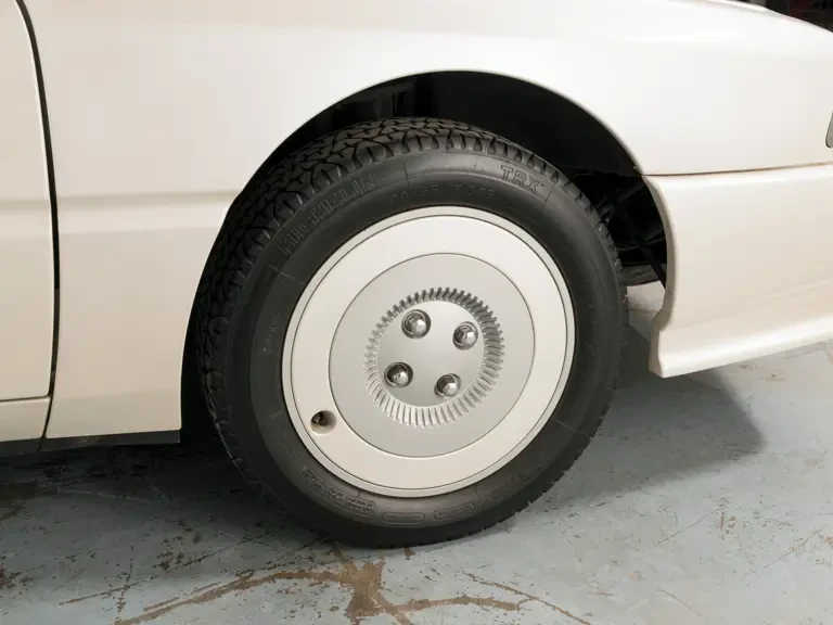 1985 Renault - Image 9 of 24
