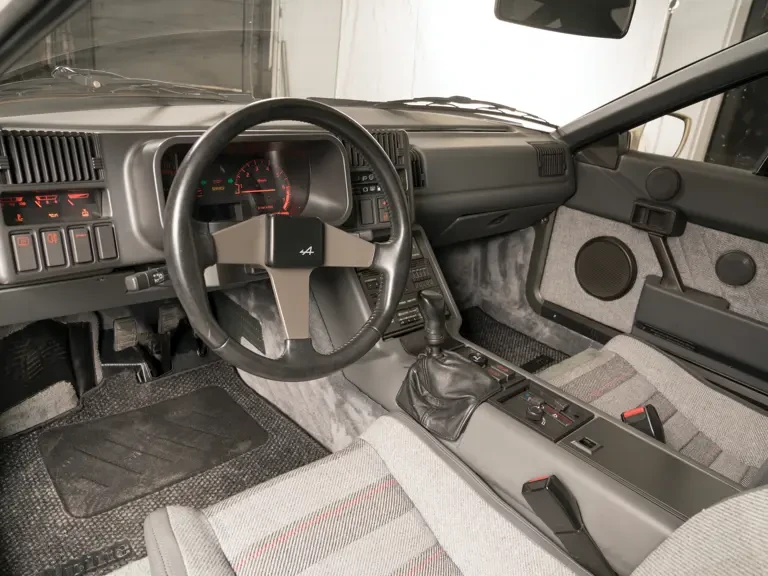 1985 Renault - Image 5 of 24