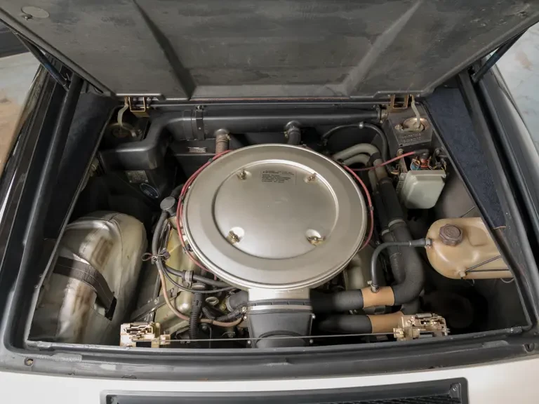 1985 Renault - Image 4 of 24