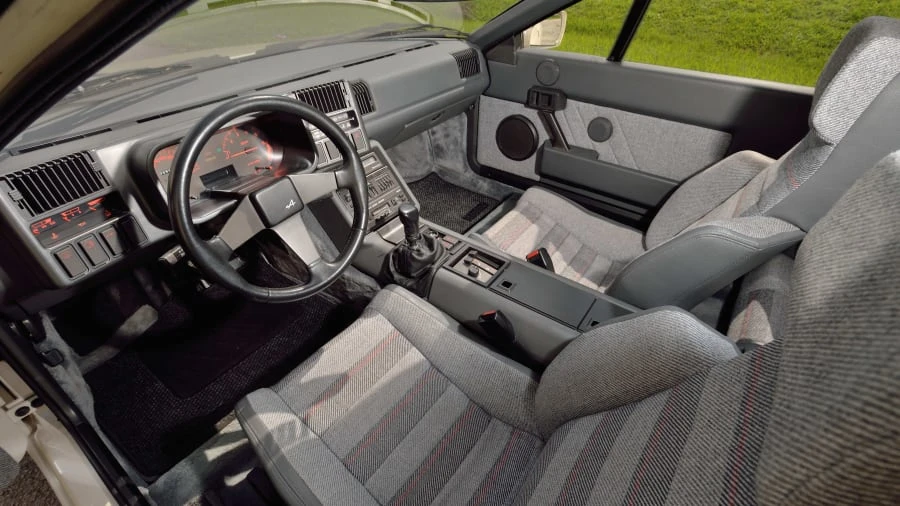 1985 Renault - Image 4 of 20