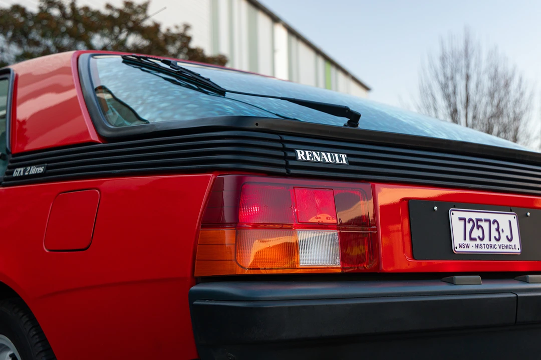 1985 Renault - Image 13 of 31