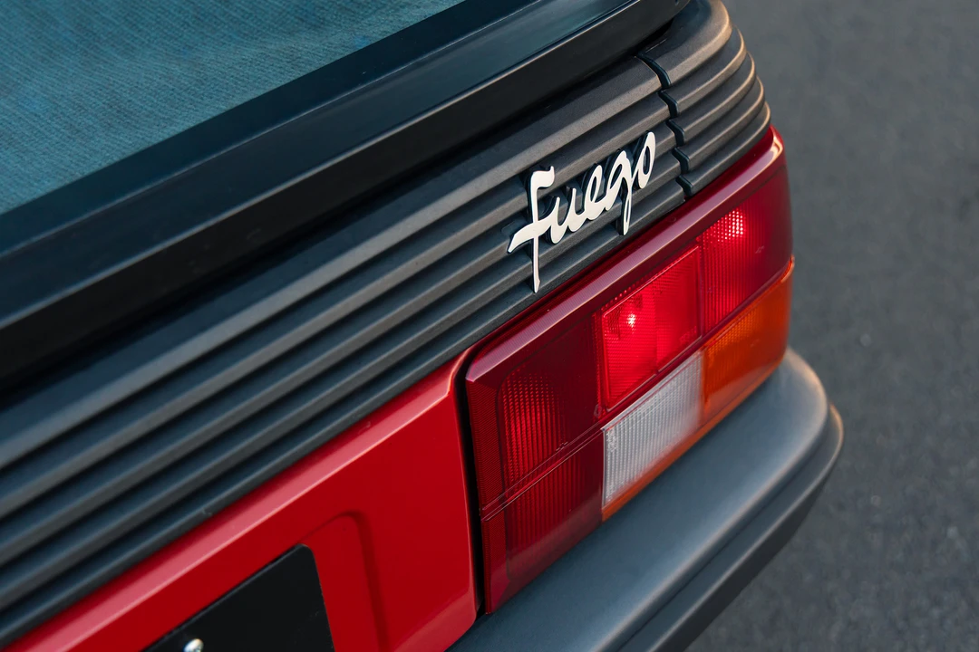 1985 Renault - Image 15 of 31