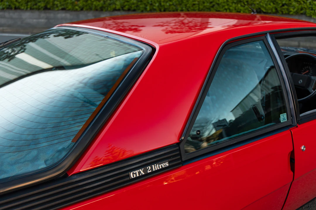 1985 Renault - Image 16 of 31