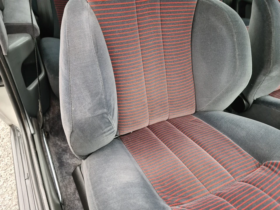 1985 Renault - Image 22 of 30