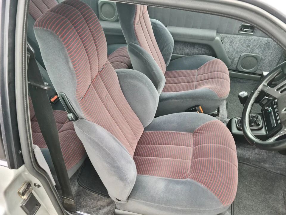 1985 Renault - Image 21 of 30