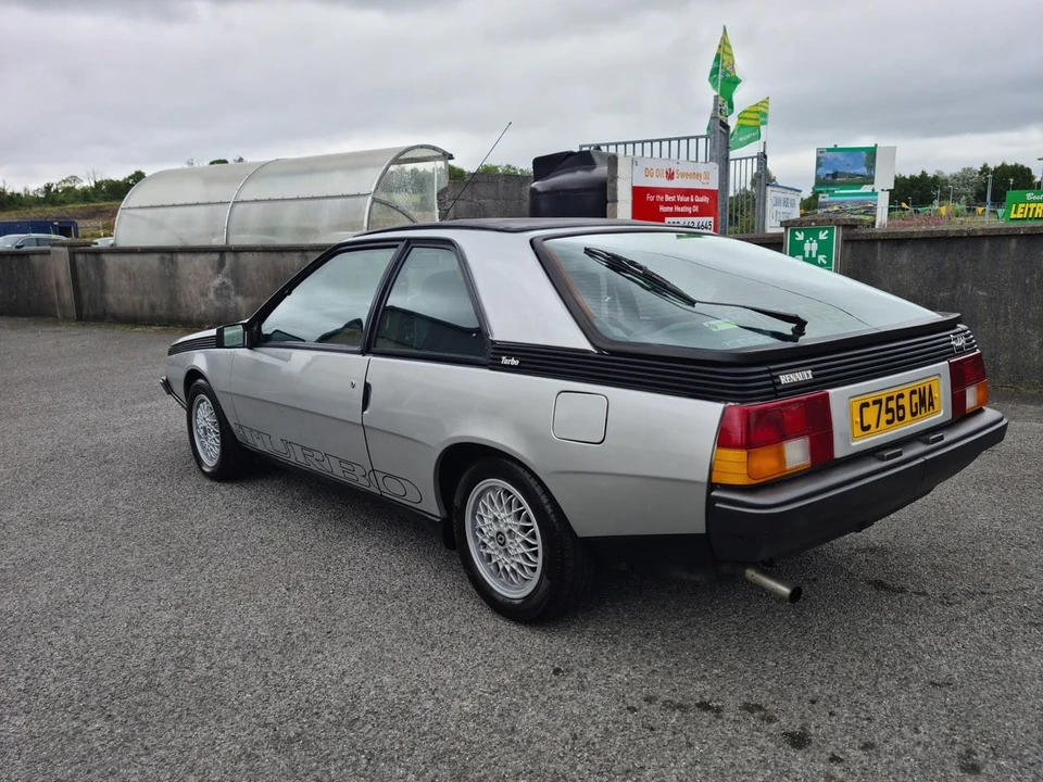 1985 Renault - Image 13 of 30